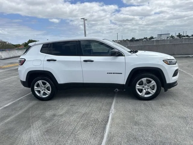 2023 Jeep Compass Sport photo 36