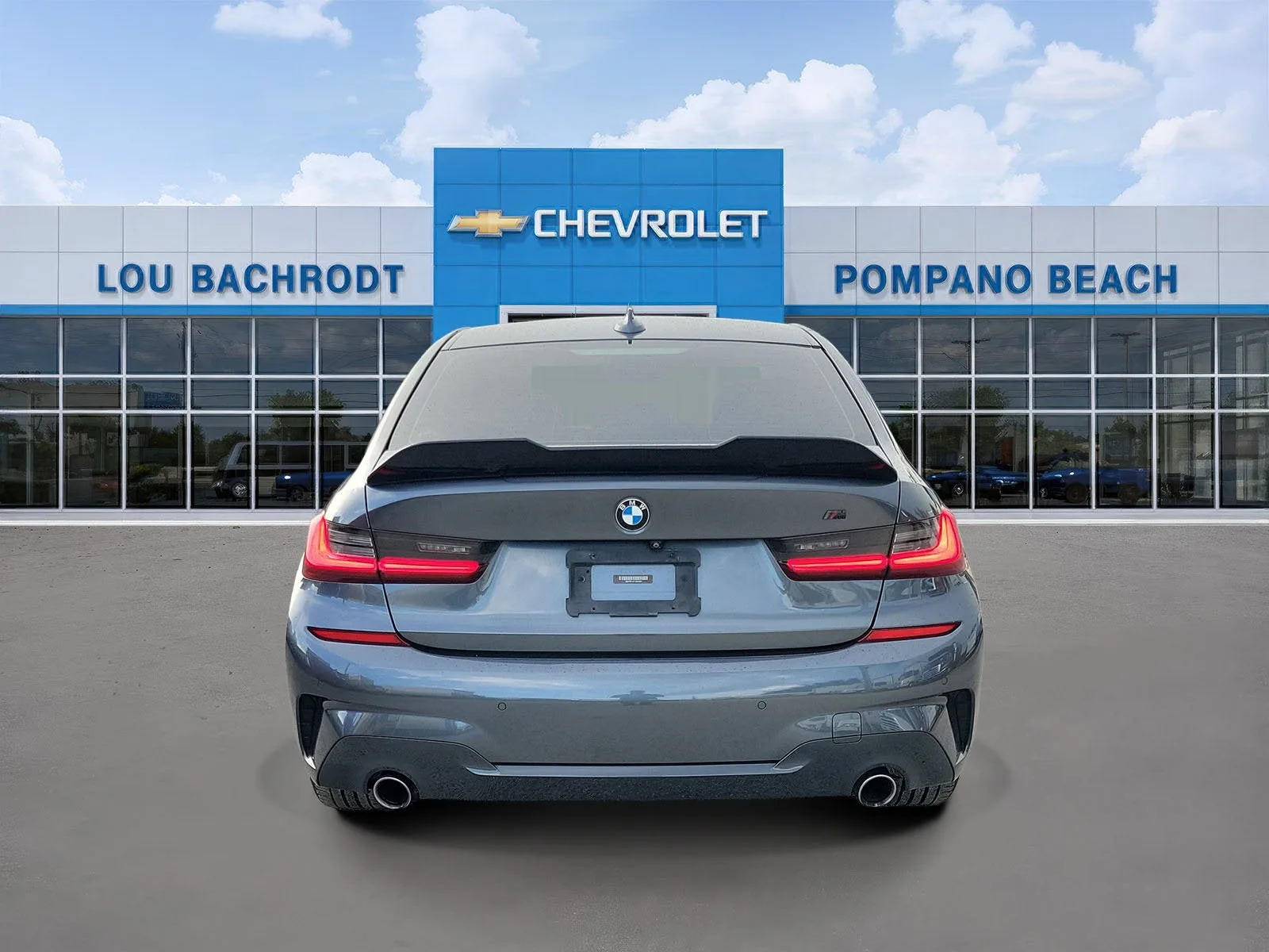 2020 BMW 3 Series 330i photo 4