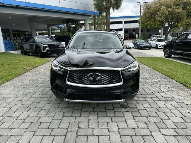 2023 INFINITI QX50 LUXE photo 18