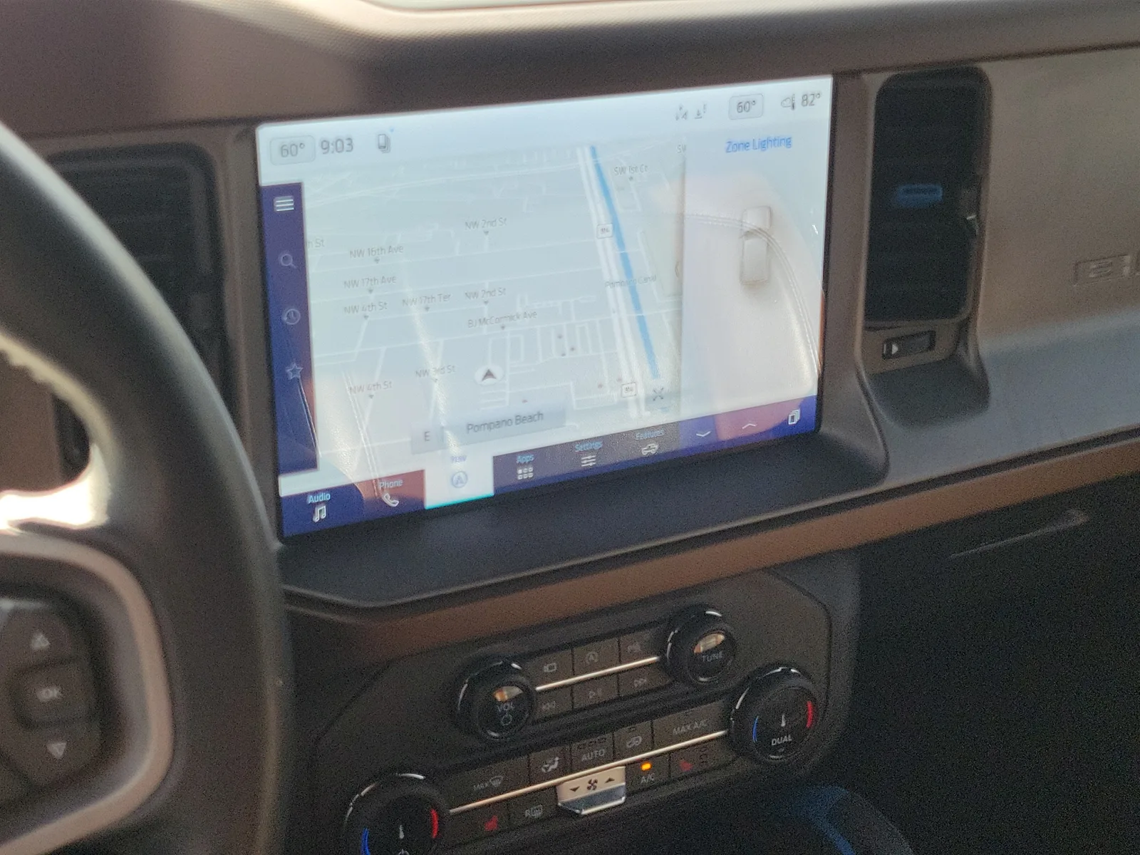 2022 Ford Bronco Base photo 29