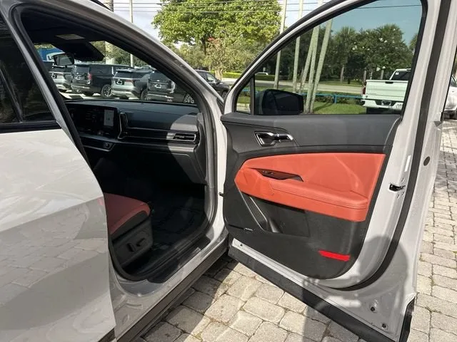 2025 Kia Sportage SX-Prestige photo 23