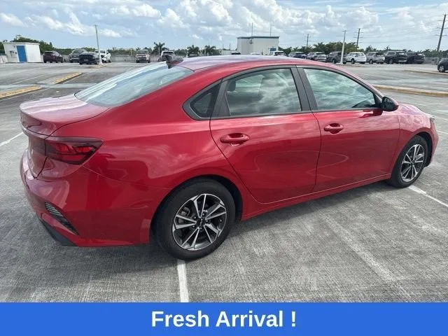 2024 Kia Forte LXS photo 13