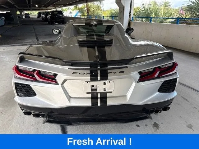 2020 Chevrolet Corvette Stingray 2LT photo 17