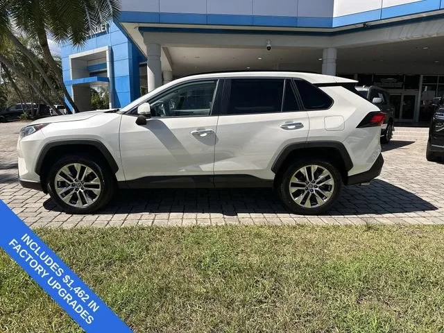 2021 Toyota RAV4 Limited photo 31