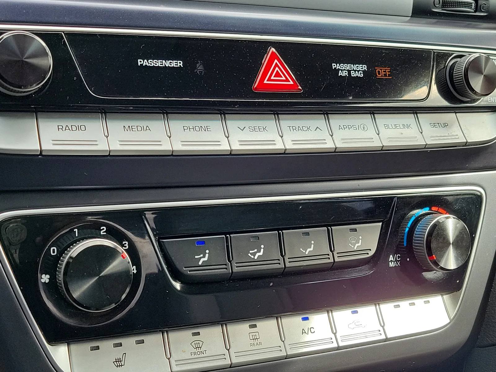 2018 Hyundai Sonata SEL photo 30