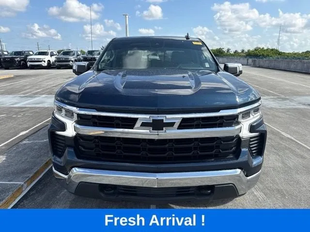 2022 Chevrolet Silverado 1500 LT photo 14