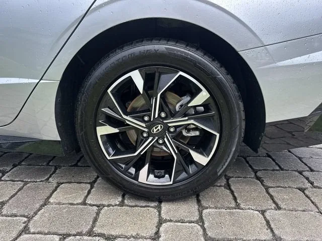 2024 Hyundai Sonata SEL photo 11