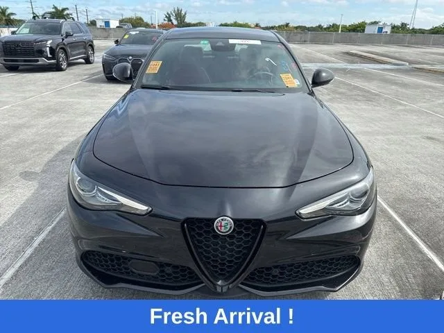 2022 Alfa Romeo Giulia Veloce photo 16