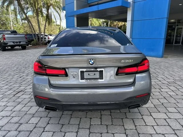 2023 BMW 5 Series 530i photo 37
