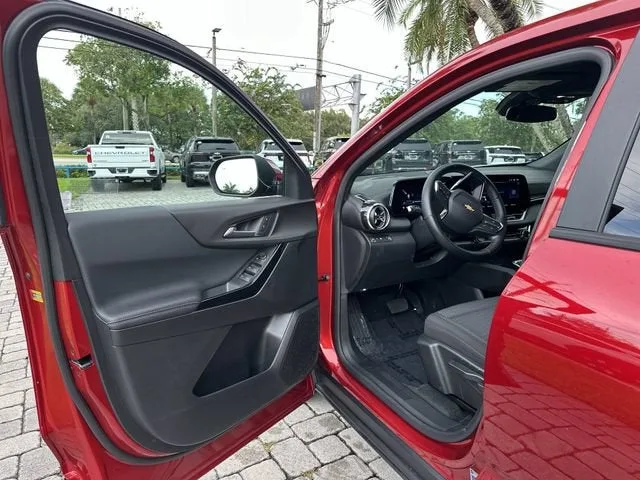 2026 Chevrolet Equinox LT photo 22