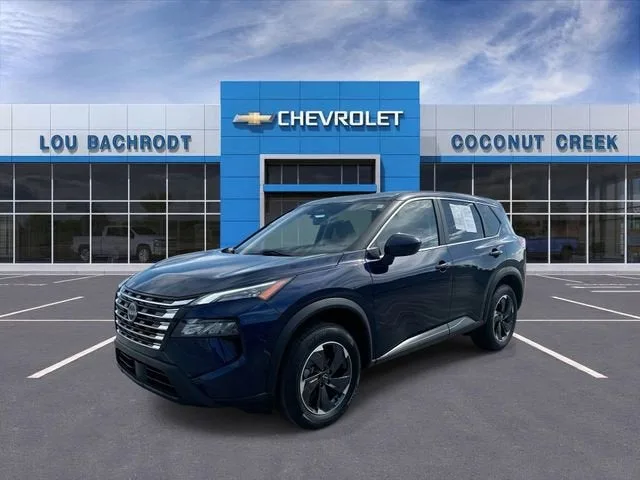 2024 Nissan Rogue SV photo 4