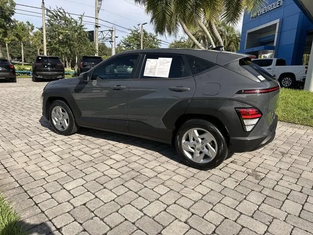 2024 Hyundai Kona SE photo 33
