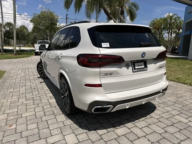 2022 BMW X5 xDrive45e photo 12