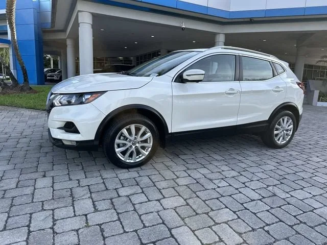2022 Nissan Rogue Sport SV photo 21