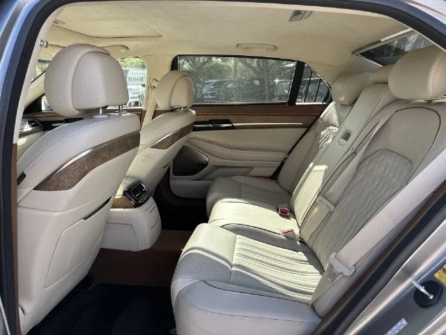 2021 Genesis G90 3.3T Premium photo 27