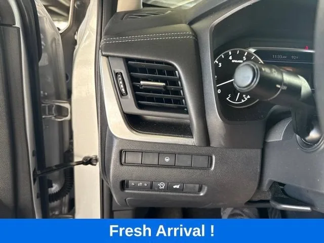 2024 Nissan Rogue SV photo 7