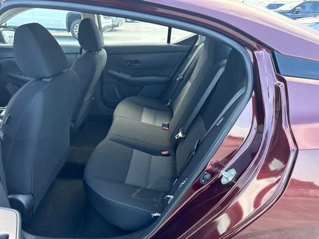 2025 Nissan Sentra SV photo 3