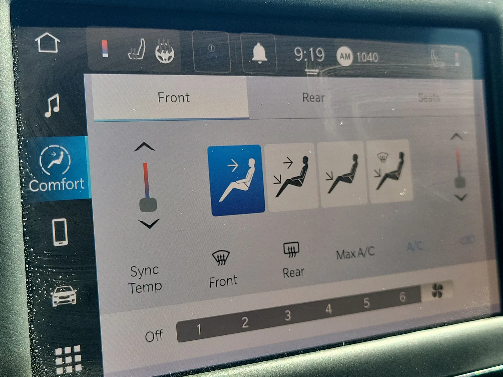 2023 Chrysler Voyager LX photo 29