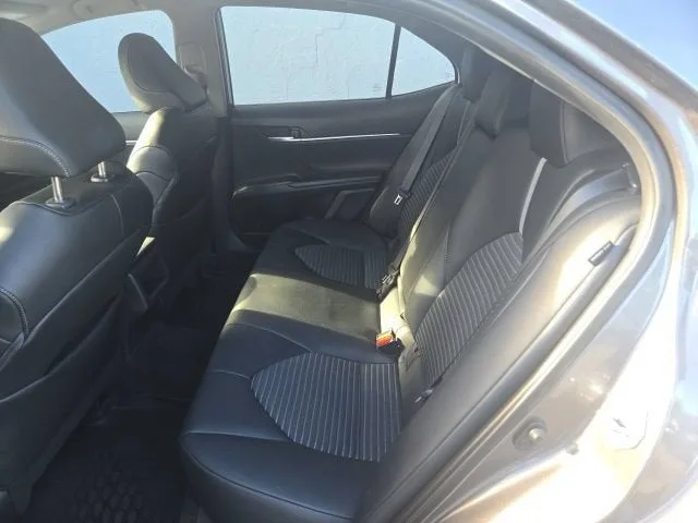 2023 Toyota Camry SE photo 18