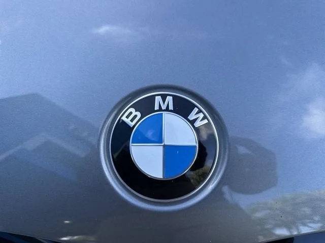 2023 BMW 5 Series 530i photo 10