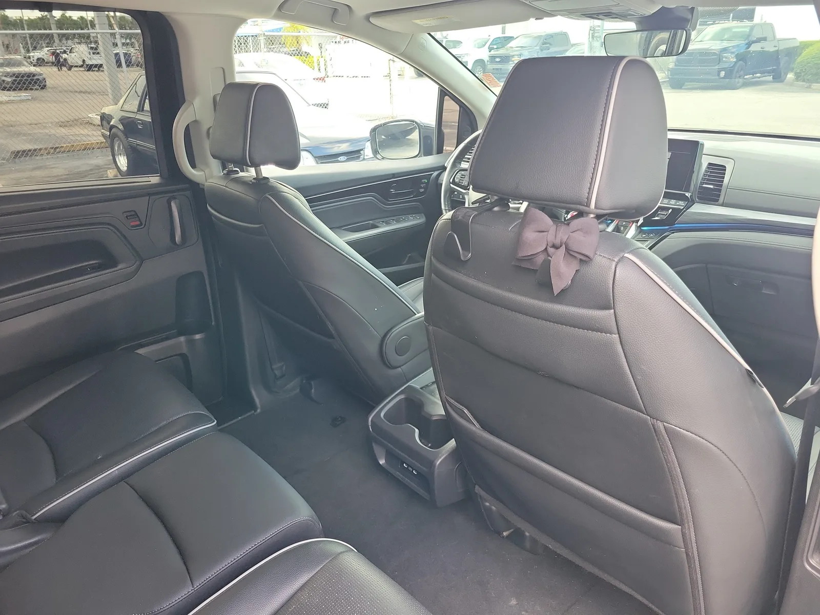 2025 Honda Odyssey Elite photo 8