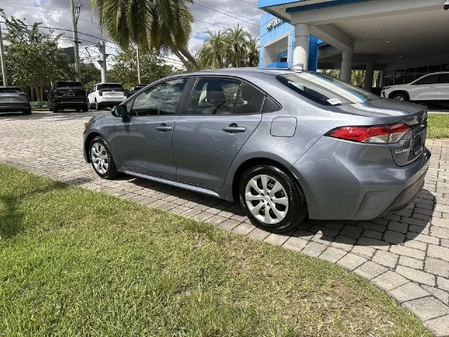 2024 Toyota Corolla LE photo 33