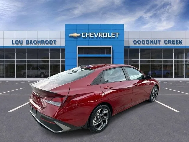 2025 Hyundai Elantra SEL Sport photo 8