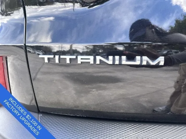 2021 Ford Escape Titanium photo 39