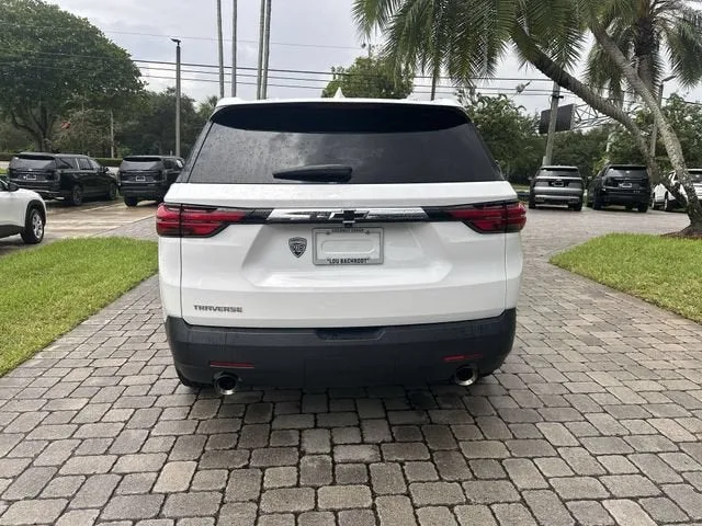 2023 Chevrolet Traverse LS photo 35
