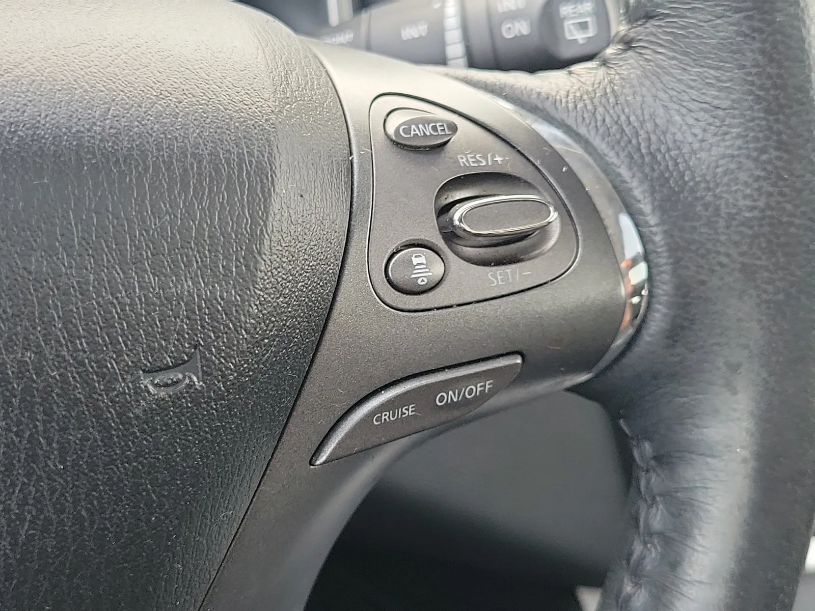 2024 Nissan Murano SL photo 29