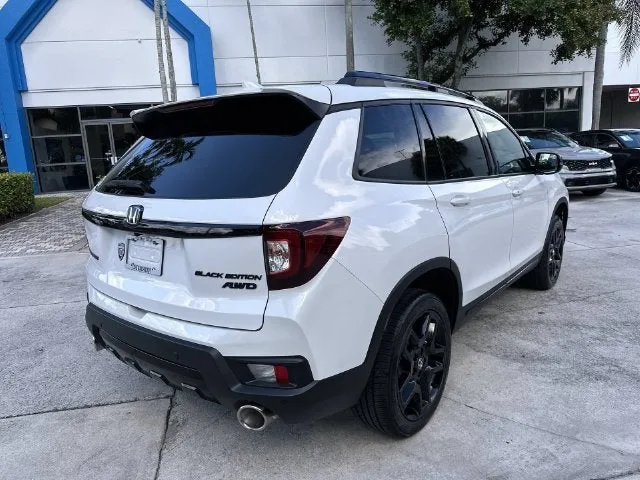 2024 Honda Passport Black Edition photo 37