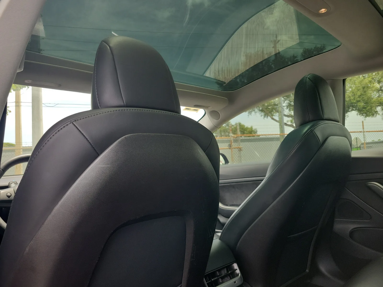2020 Tesla Model 3 Standard Range Plus photo 14