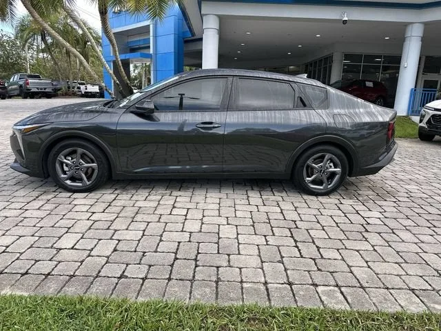 2025 Kia K4 LXS photo 32