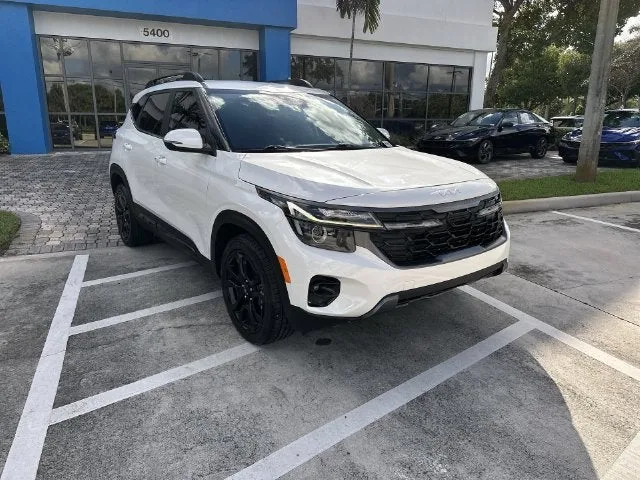 2024 Kia Seltos X-Line photo 17