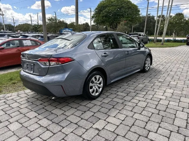 2024 Toyota Corolla LE photo 38