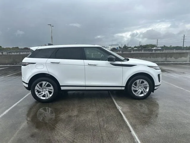 2024 Land Rover Range Rover Evoque Core S photo 37