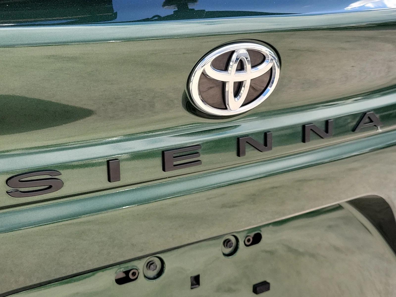 2026 Toyota Sienna XLE photo 11
