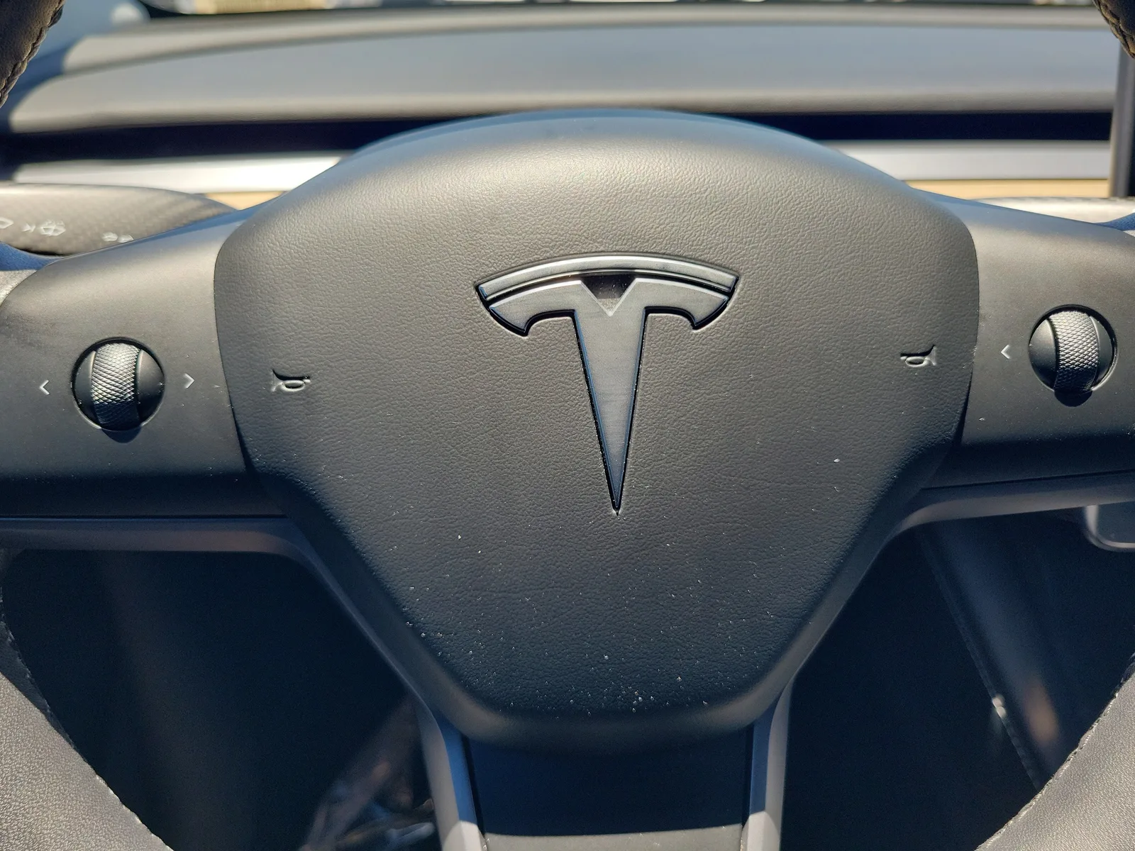 2023 Tesla Model Y Performance photo 27