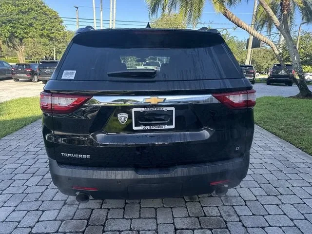 2021 Chevrolet Traverse LT Leather photo 36