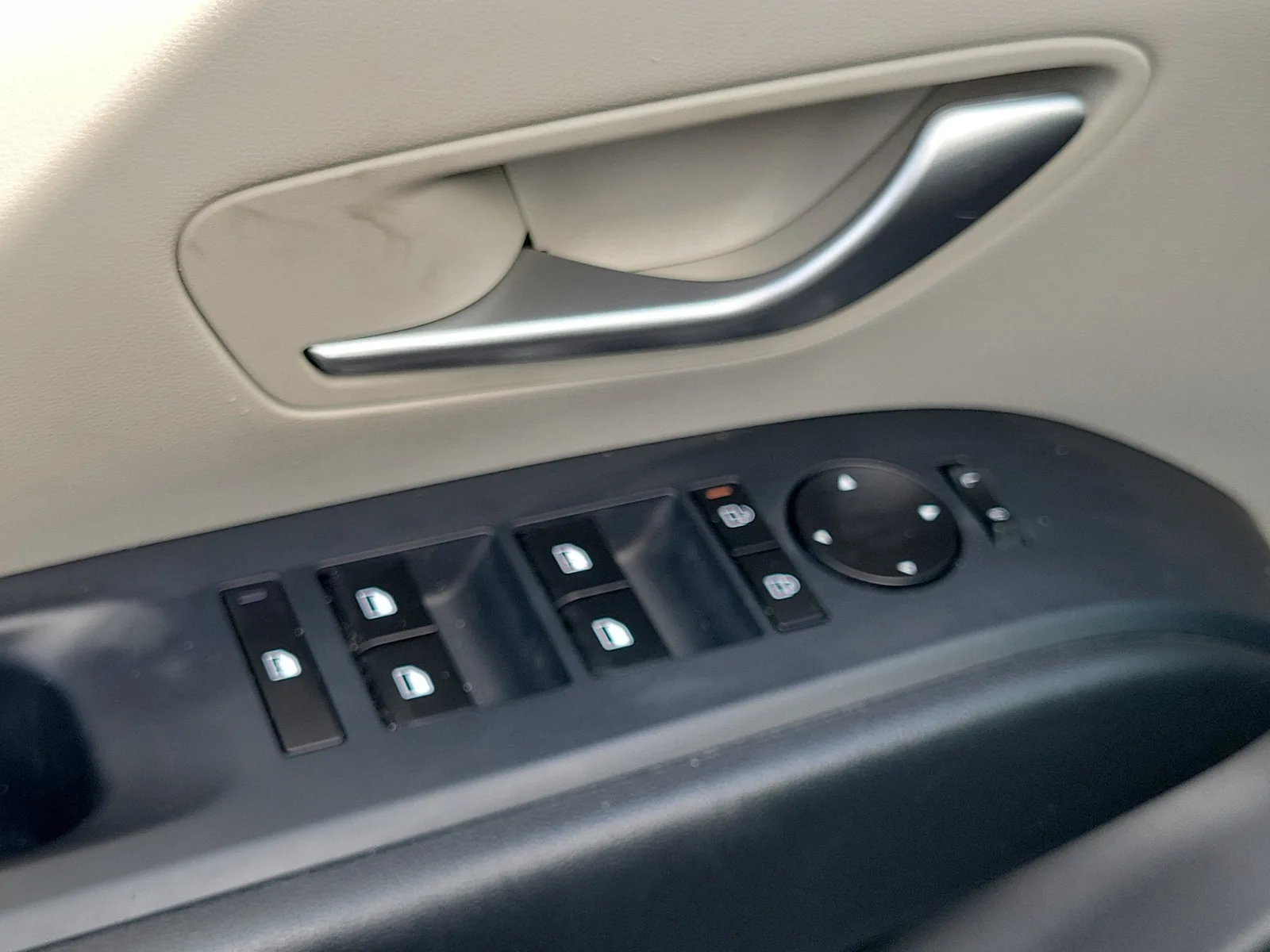 2025 Hyundai Tucson SE photo 23
