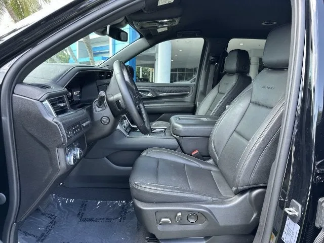 2023 GMC Yukon XL Denali photo 30