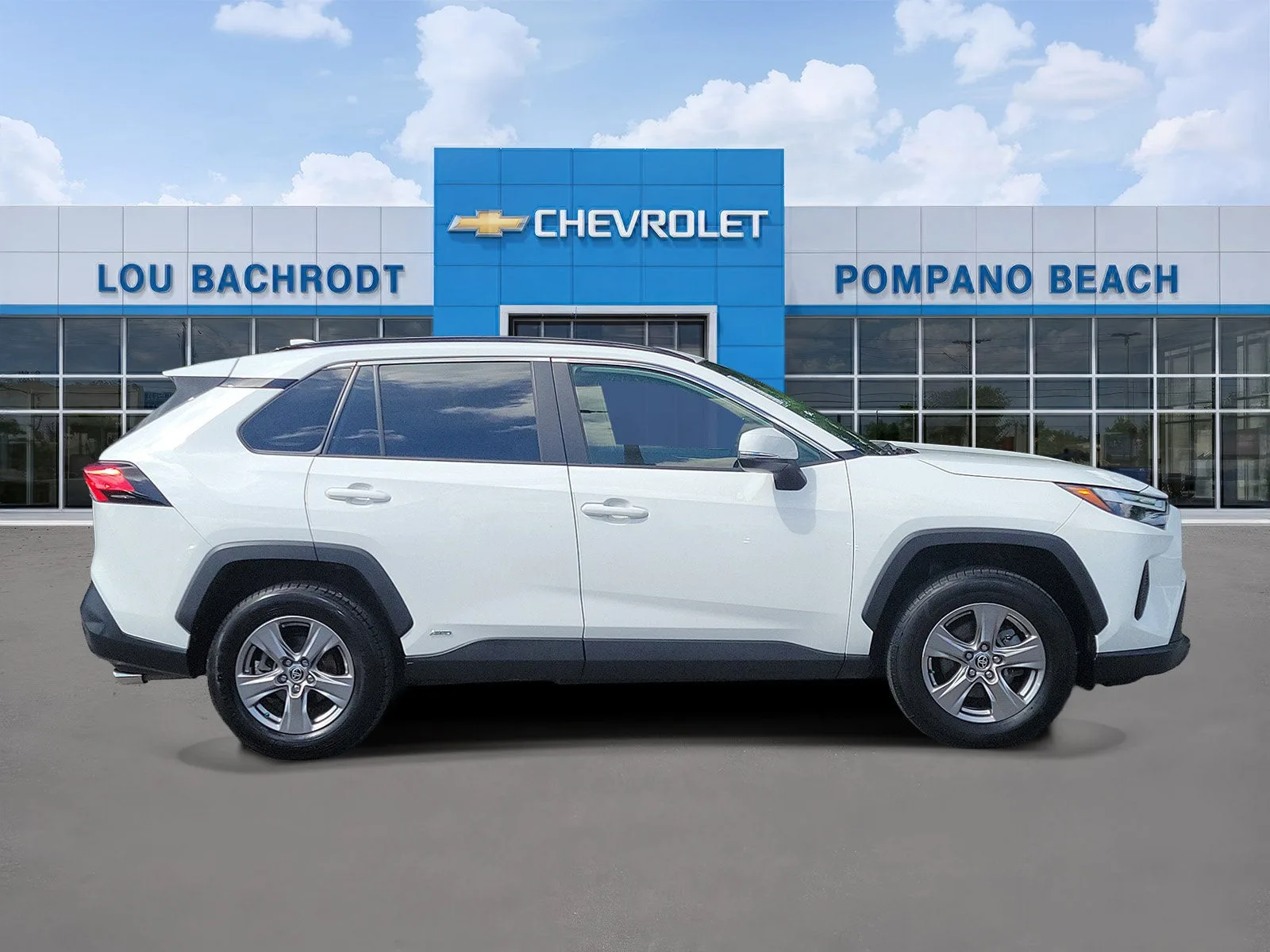 2023 Toyota RAV4 Hybrid XLE photo 2