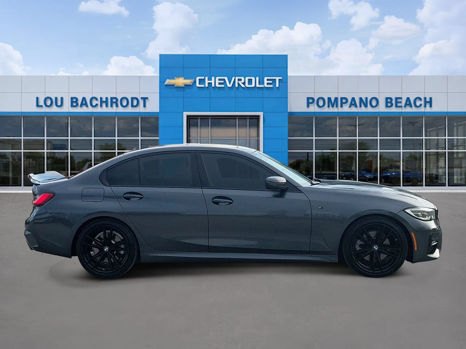 2020 BMW 3 Series 330i photo 2