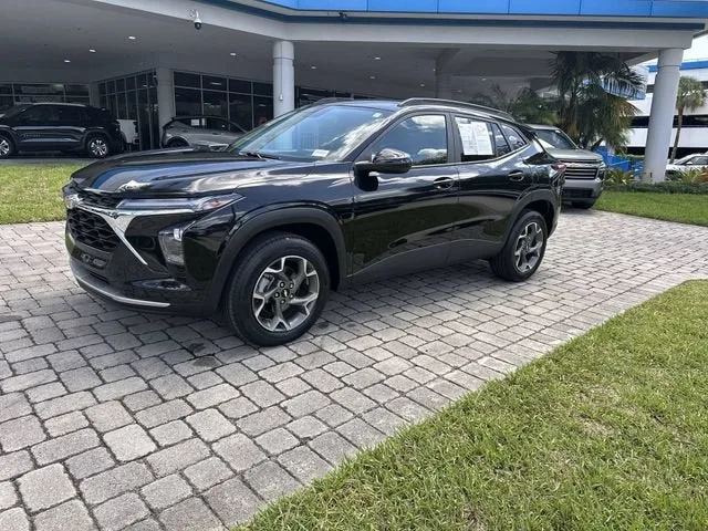 2024 Chevrolet Trax LT photo 21