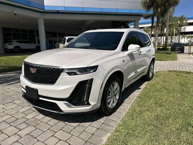 2024 Cadillac XT6 Luxury photo 19