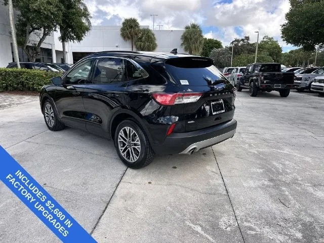 2022 Ford Escape SEL photo 34