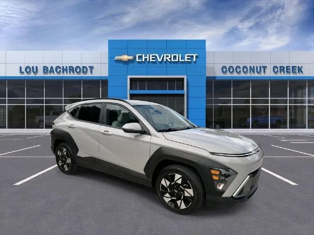 2025 Hyundai Kona SEL photo 2