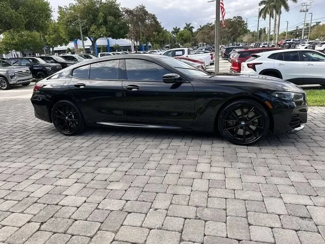 2024 BMW 8 Series M850i photo 15