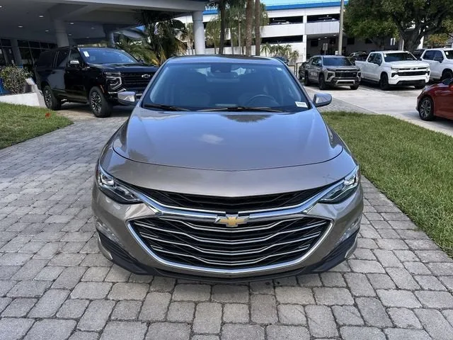 2024 Chevrolet Malibu 2LT photo 18