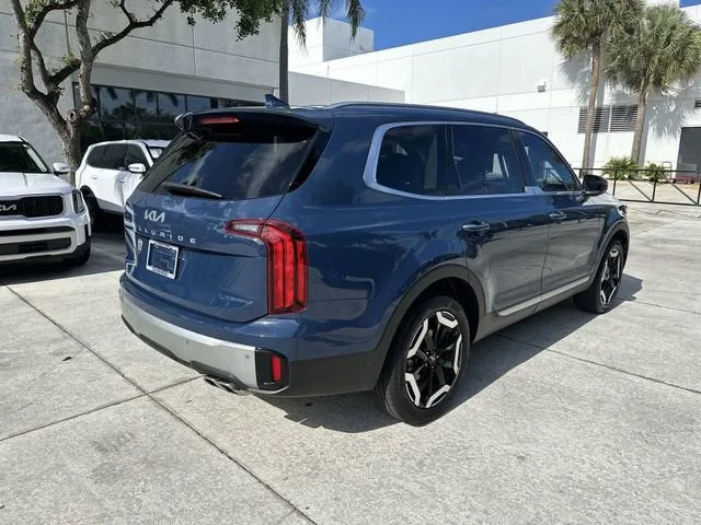 2023 Kia Telluride S photo 33